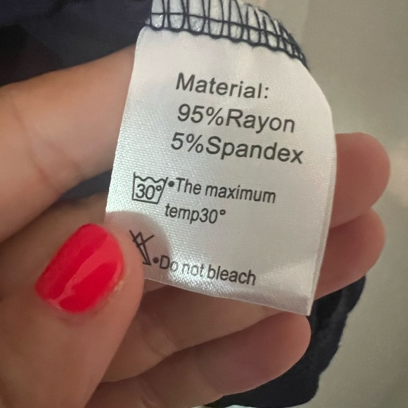 NWT Navy Blue Women's Top size L (J119) - Picture 5 of 10